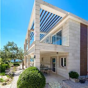 Luxury 5 Bedroom Beachfront Villa near Dubrovnik, Sleeps 11-12